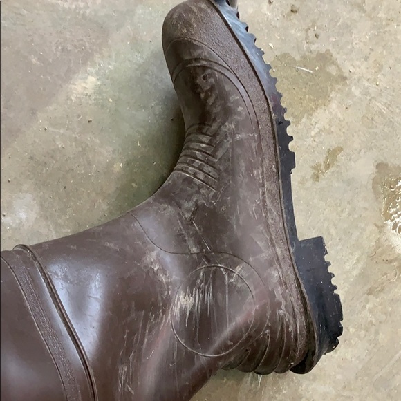 Meet your Posher, Zachary - Picture 1 of 1